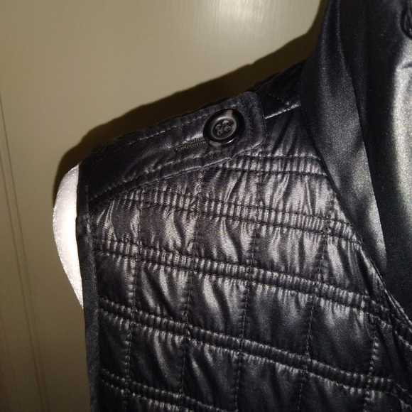 American Modern Alexander Julian Vest - Picture 3 of 9